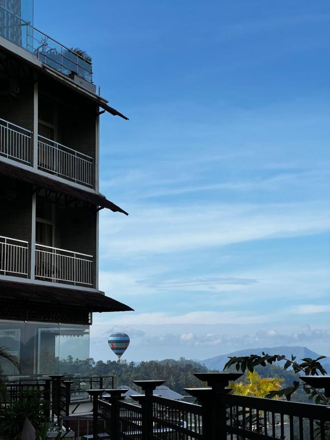 Hotel The Panoramic Getaway Munnar Exterior foto The observation tower