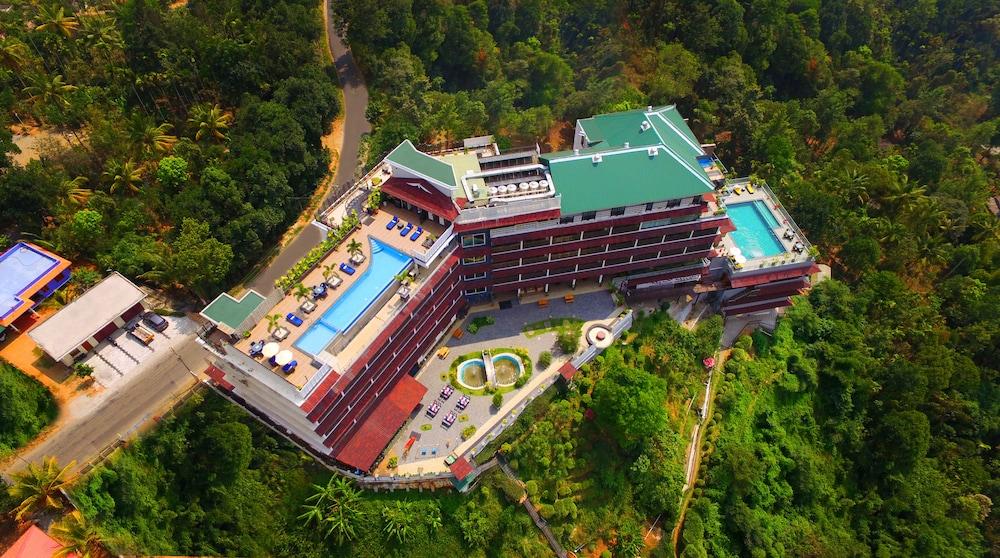 Hotel The Panoramic Getaway Munnar Exterior foto Aerial view of the hotel